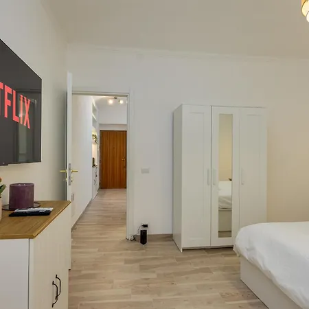 Cozy Monteverde Near Trastevere Apartament