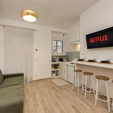 Cozy Monteverde Near Trastevere Apartament