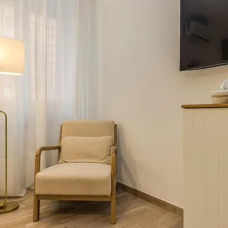 Cozy Monteverde Near Trastevere Apartament